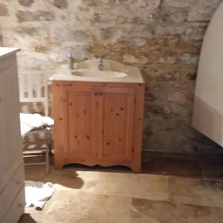 Chez Nono * Lacoste (Herault)