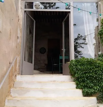 Chez Nono Dom wakacyjny Lacoste (Herault)